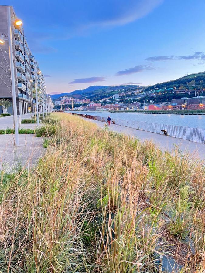 Small Lux Beachcity Close To The River,Metro And Parking Bilbao Buitenkant foto