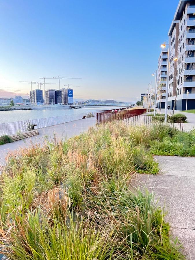 Small Lux Beachcity Close To The River,Metro And Parking Bilbao Buitenkant foto